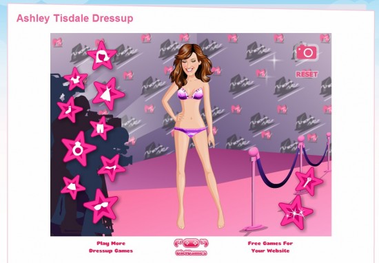 You can get Justin Bieber to sing, dance, act all on Dressup.com.